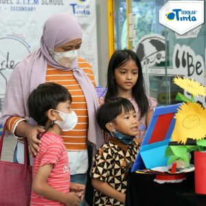 Sekolah Tinta OrganisesS.T.E.M Across States Exhibition